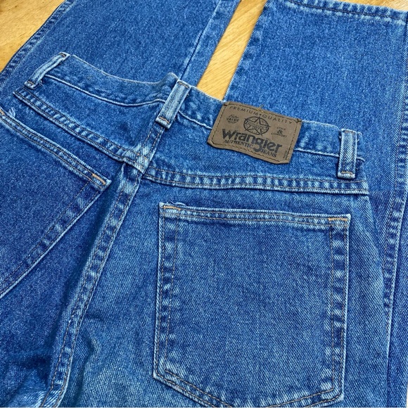 Vintage Wrangler Jeans in medium wash, great vintage condition - Picture 8 of 8